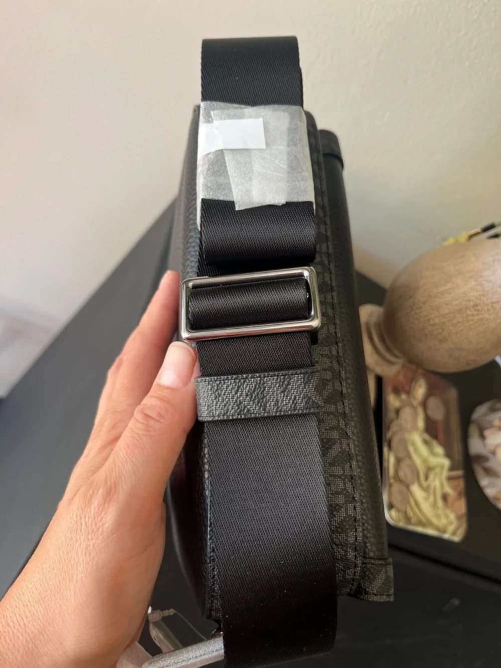 Michael Kors NWT Black Pebbled Leather Messenger Crossbody Camera Bag